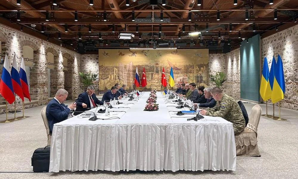 Ποια είναι η έννοια της «οχυρωμένης ουδετερότητας» που συζητάει η Ουκρανία
